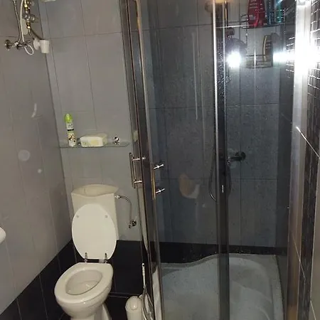 Dombovari Way Apartman *