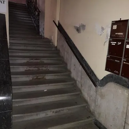 Dombovari Way Apartman *
